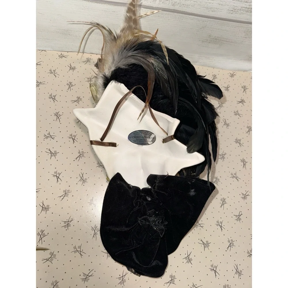 Unique Creations Art Deco Roaring 20s Lady Face Mask Wall Hanging Feather Hat